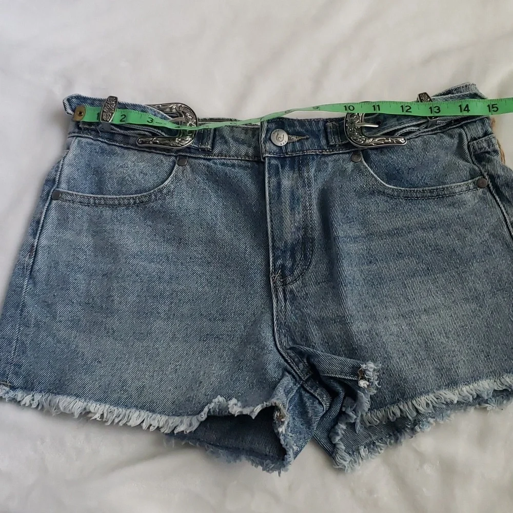 Austin Landing‎ Mid Rise Jeans Shorts. Size 5